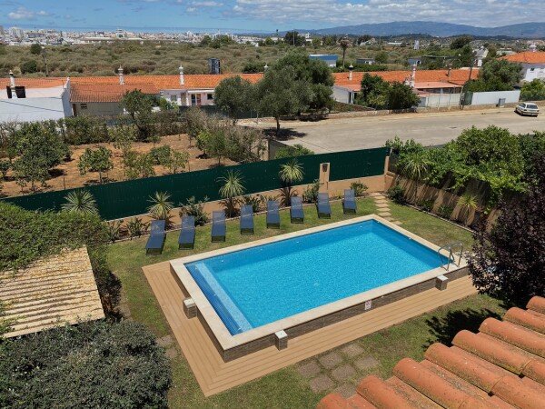 Villa 5 bedrooms, with pool