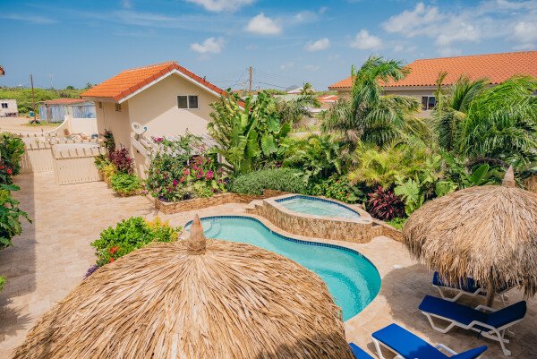 Apartment 4 bedrooms, with pool
