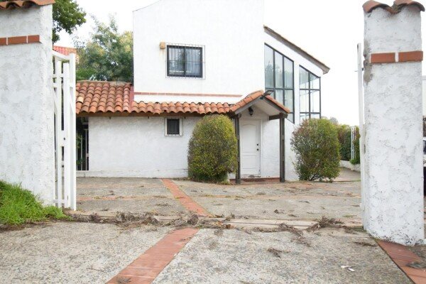 Casa 4 habitaciones, con jardín