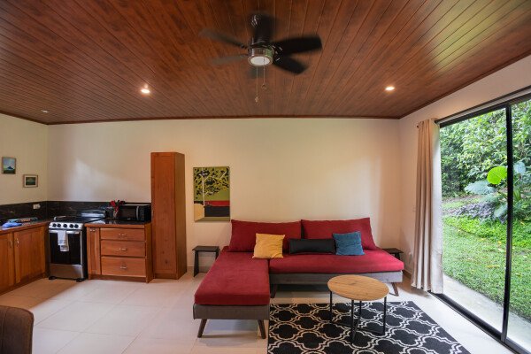 Maison confortable, 1 chambre, avec jardin