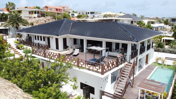 Villa 4 bedrooms, with sea view