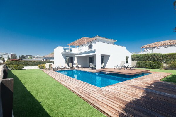 Villa contemporaine moderne, 3 chambres, avec piscine