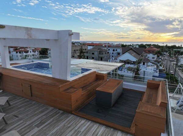 Apartment 4 bedrooms, with sea view