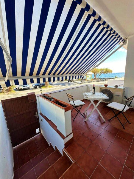 Apartamento 1 habitación, con vista al mar