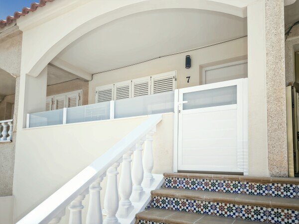 Apartment 3 bedrooms, with sea view