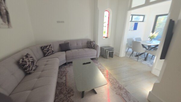 House 5 bedrooms, with wifi