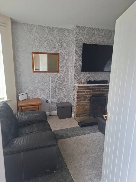 House 3 bedrooms, with fireplace