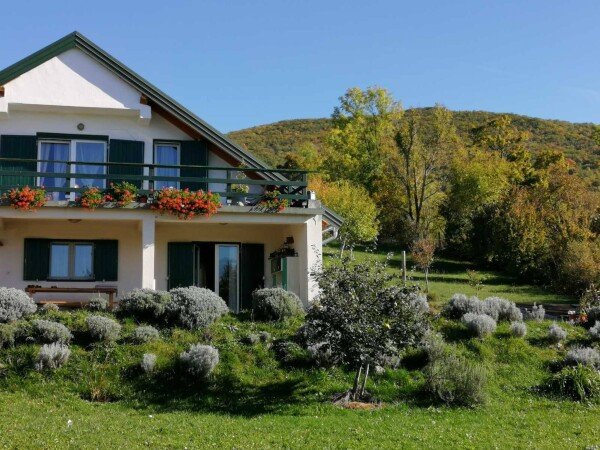 Wohnung 2 Schlafzimmer, mit Garten