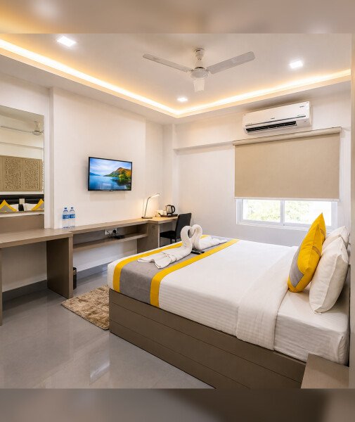 Aparthotel 5 bedrooms, with sea view