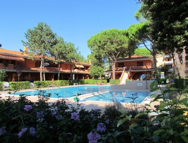 Apartment 2 bedrooms, with pool