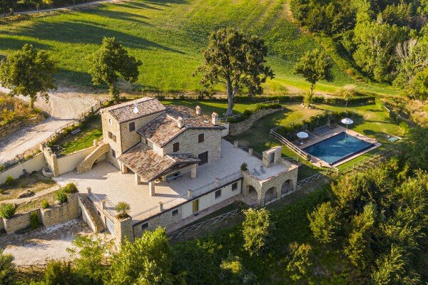 Villa 6 Schlafzimmer, mit Pool