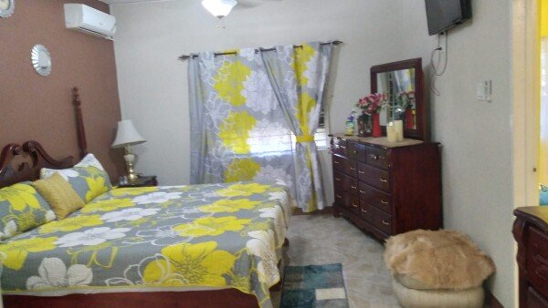 Aparthotel 3 bedrooms, with garden