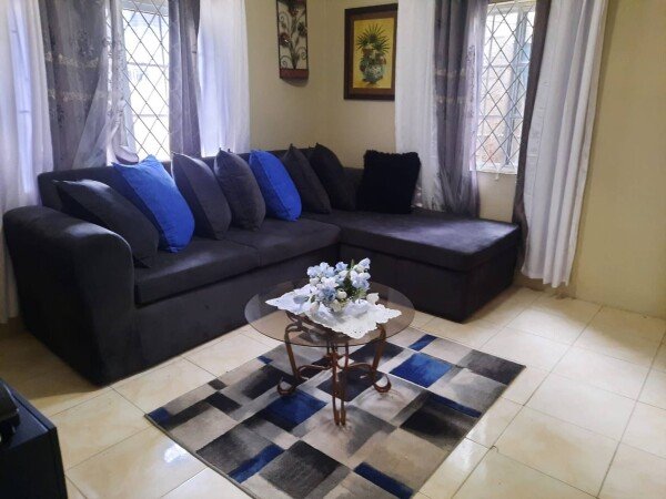 Wohnung 2 Schlafzimmer, mit Garten