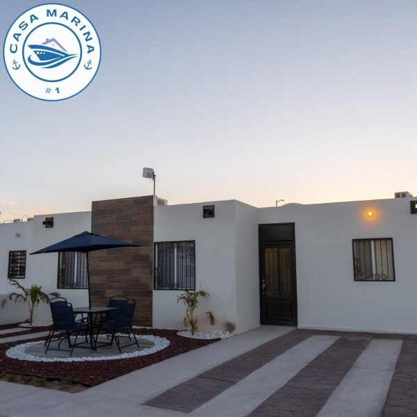 House 3 bedrooms, with pool