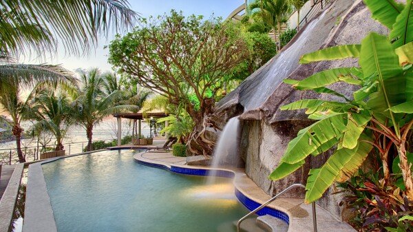 Villa 9 bedrooms, with sea view