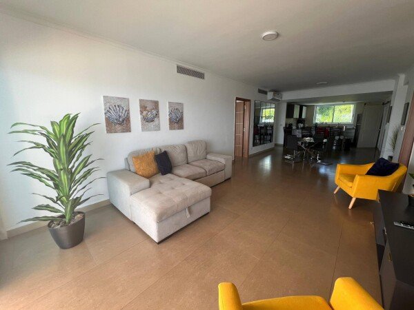 Apartment 3 bedrooms, with pool