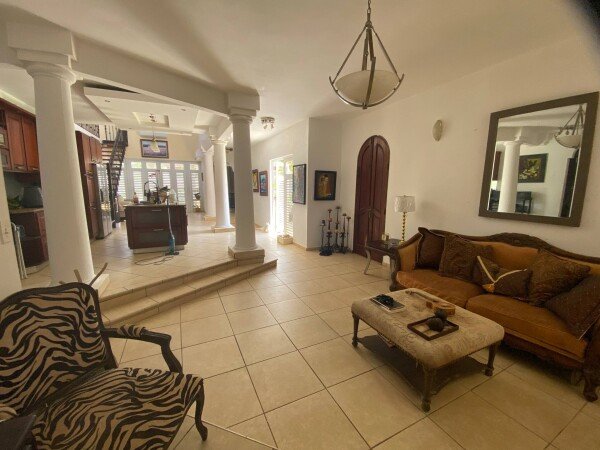 Villa romantique, 3 chambres, avec piscine