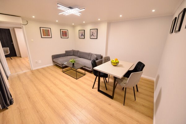 Wohnung 2 Schlafzimmer, mit Klimaanlage