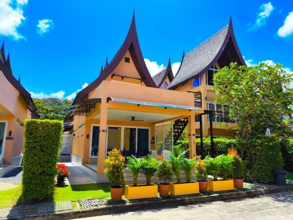 Villa 4 camere, con vista mare