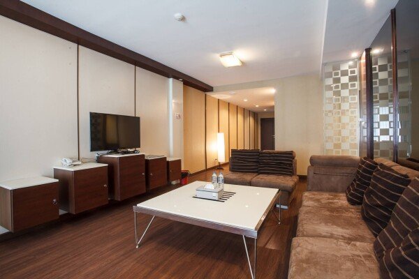 Loft confortable, 2 chambres, avec piscine