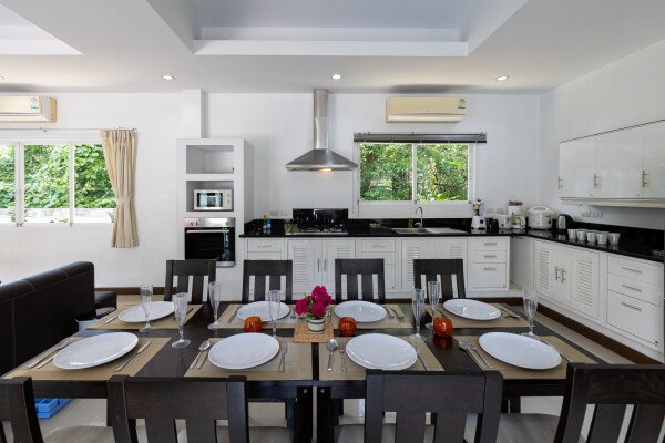 Villa 4 bedrooms, with pool