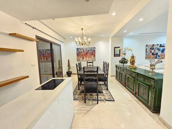 Villa 5 bedrooms, with air conditioning