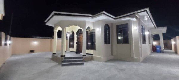 Villa 4 bedrooms, with air conditioning