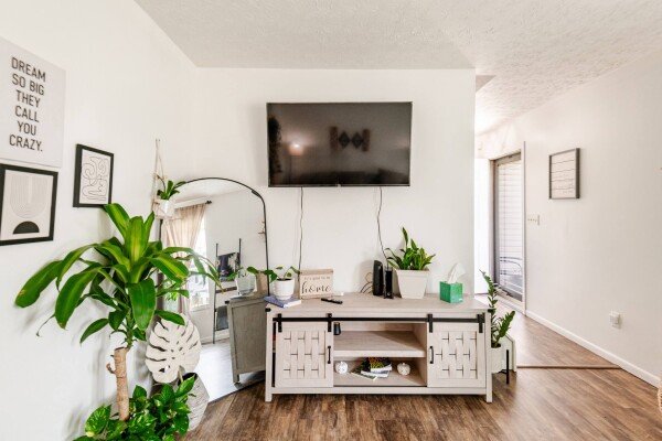 House 3 bedrooms, with pool