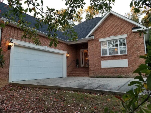 House 3 bedrooms, with garden
