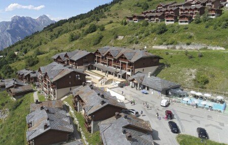 Chalet 10 voyageurs, avec piscine