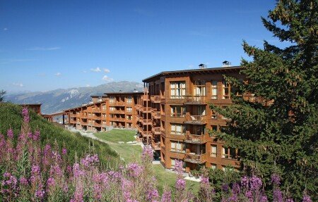 Logement 8 voyageurs, avec piscine