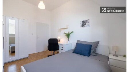 Chambre 8 voyageurs, avec climatisation