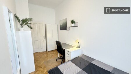 Habitación 10 huéspedes, con aire acondicionado