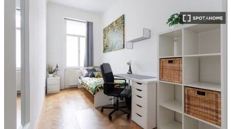 Chambre 14 voyageurs, avec wifi