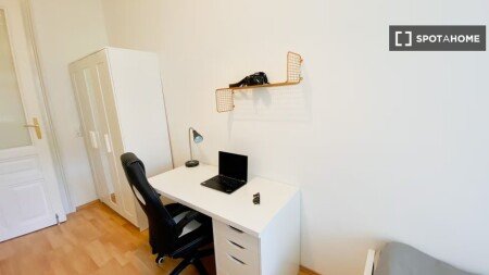 Chambre 6 voyageurs, avec wifi