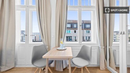 Apartment with air conditioning