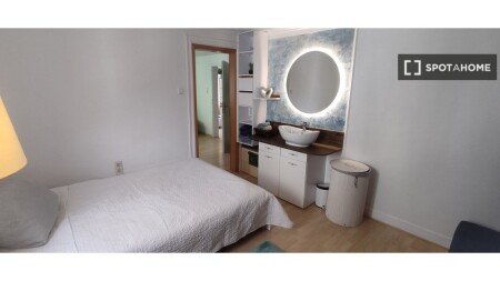 Chambre 4 voyageurs, avec wifi