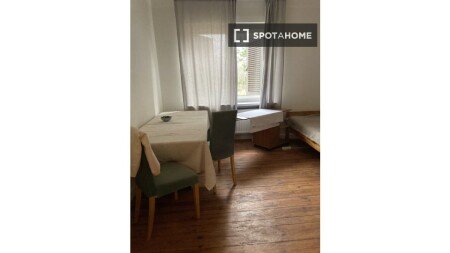 Zimmer 4 Gäste, mit WLAN