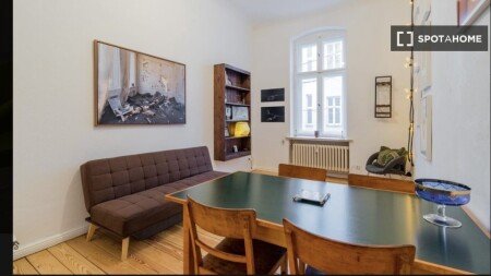 Wohnung 1 Schlafzimmer, mit Klimaanlage
