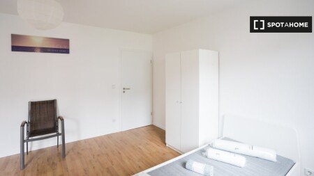 Room 8 guests, with air conditioning