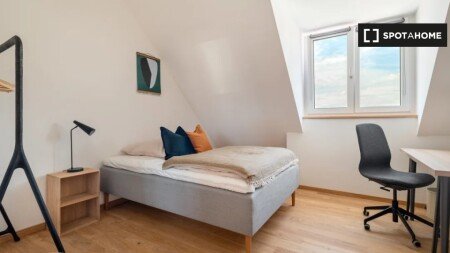 Room 8 guests, with air conditioning