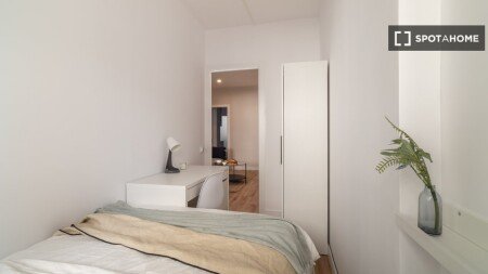 Chambre 14 voyageurs, avec wifi