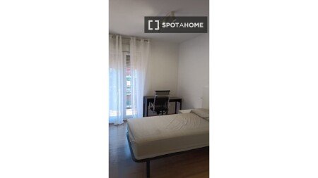 Room 6 guests, with air conditioning
