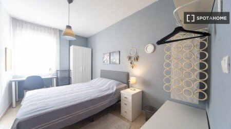 Habitación 8 huéspedes, con aire acondicionado