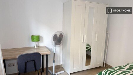 Chambre 10 voyageurs, avec climatisation