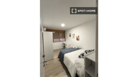 Chambre 8 voyageurs, avec climatisation