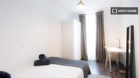 Chambre 18 voyageurs, avec climatisation