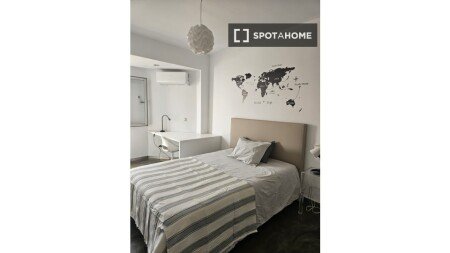 Chambre 6 voyageurs, avec climatisation
