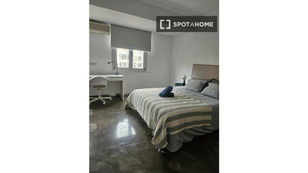 Chambre 6 voyageurs, avec climatisation