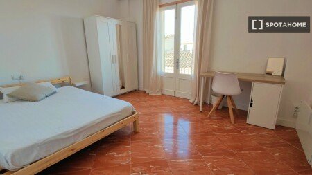 Chambre 12 voyageurs, avec wifi